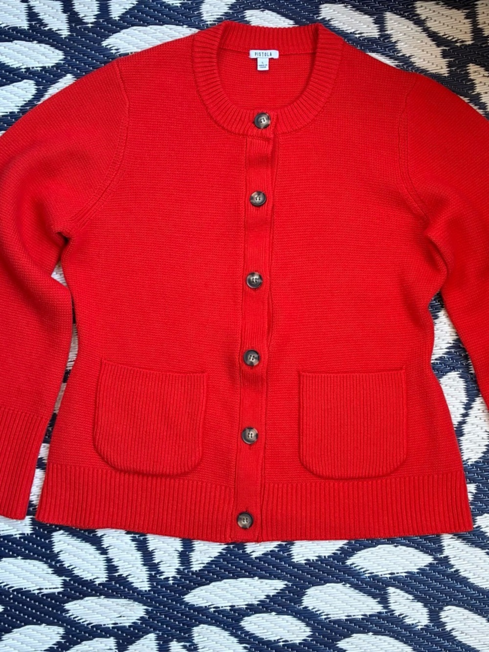 pistola Dani Red Round-Neck Button Cardigan